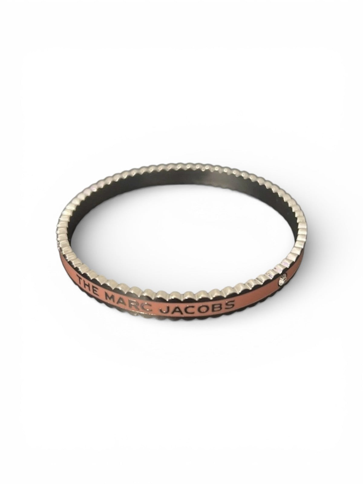 Marc Jacobs Signed Bangle Bracelet Pink Silver Round 2.75 in NWT & Pouch