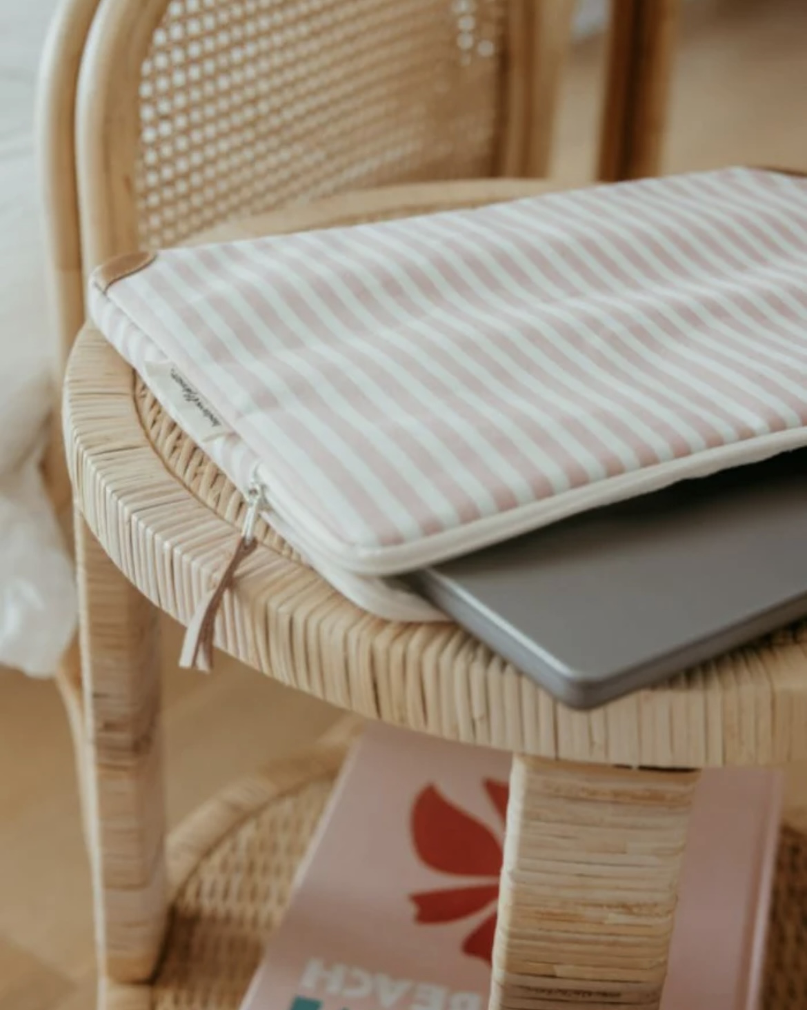Business & Pleasure Co. THE LAPTOP SLEEVE - Lauren's Pink Stripe - Image 5