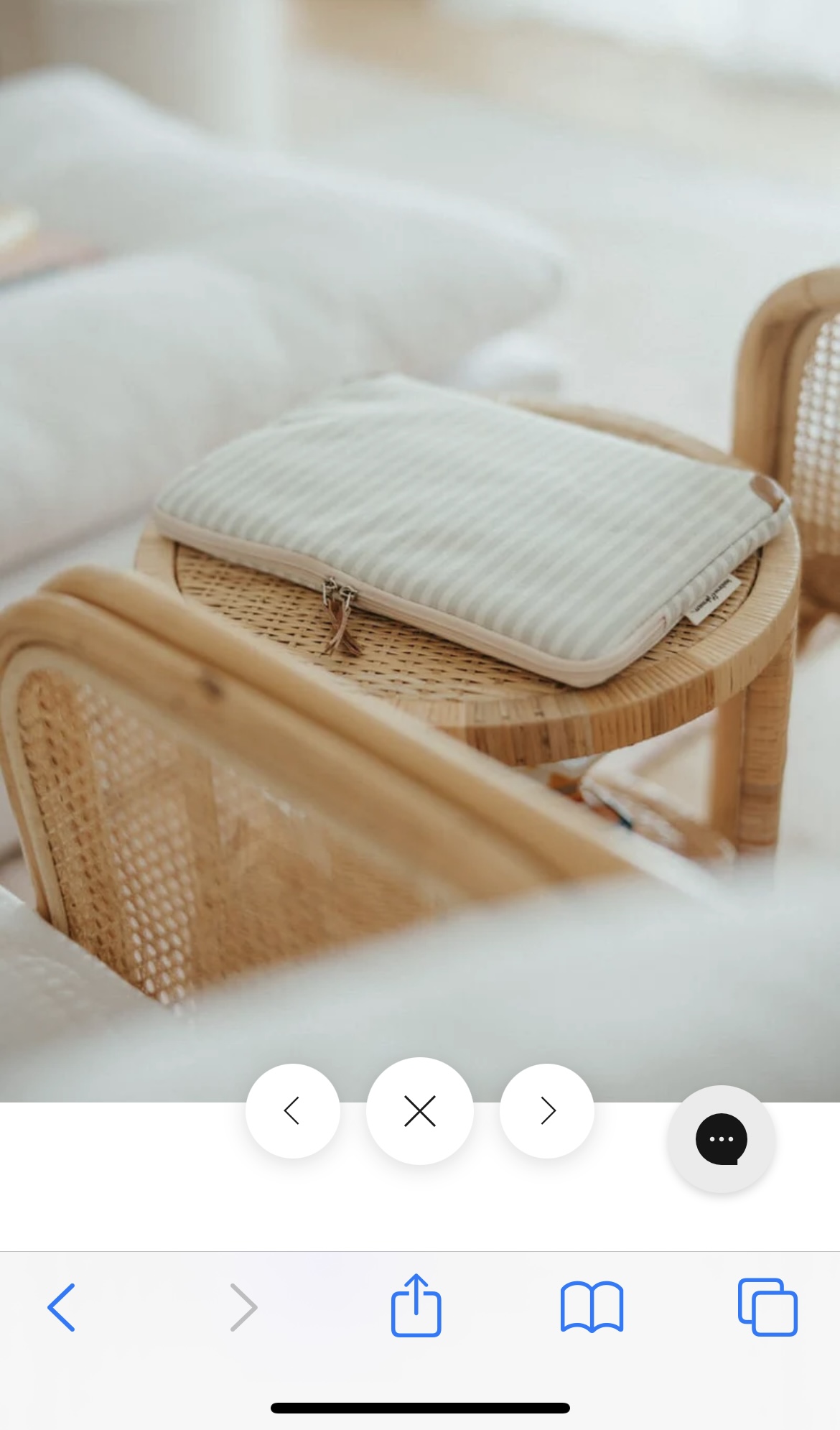 Business & Pleasure Co. THE LAPTOP SLEEVE - Lauren's Sage Stripe - Image 2