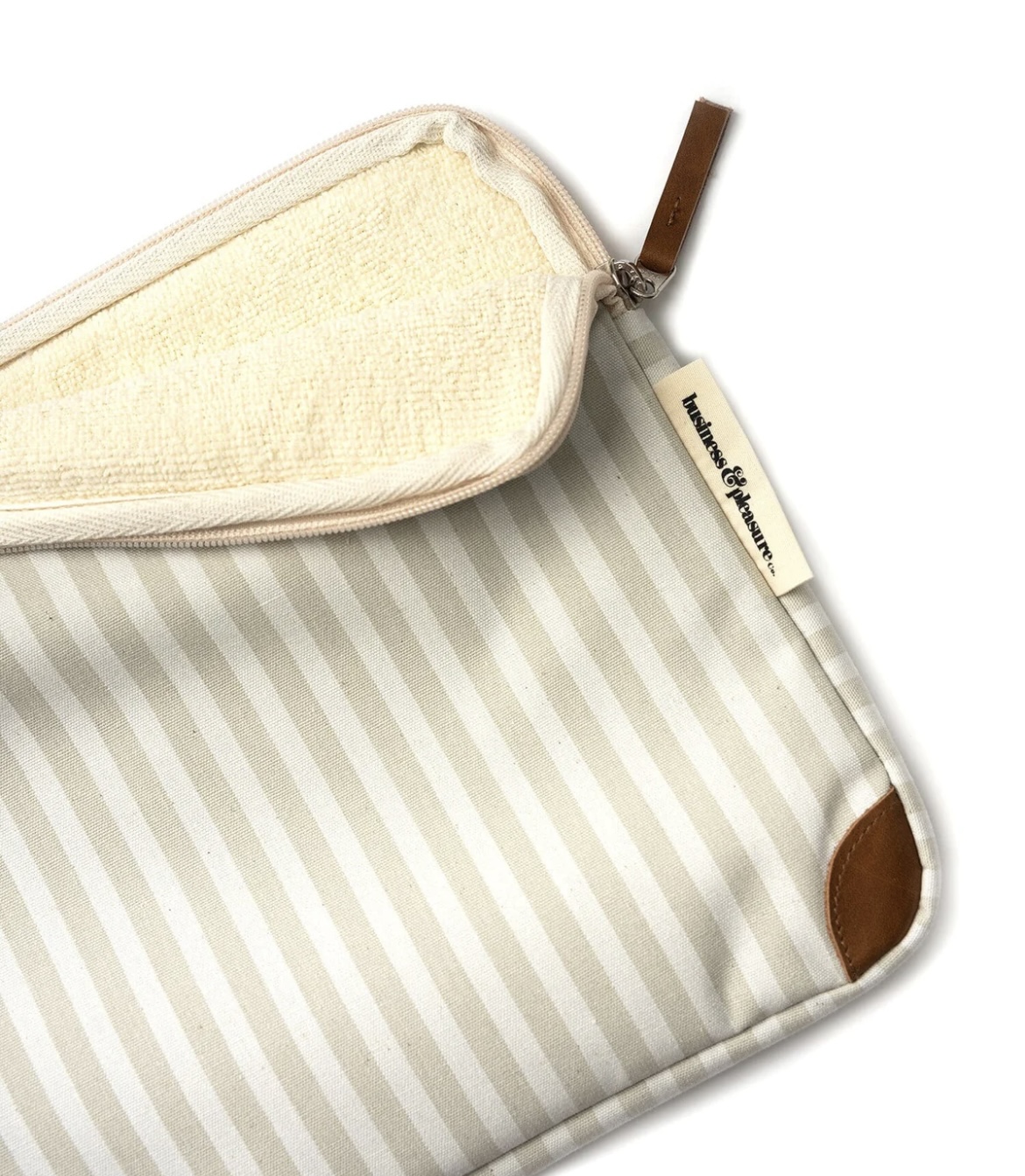 Business & Pleasure Co. THE LAPTOP SLEEVE - Lauren's Sage Stripe - Image 8
