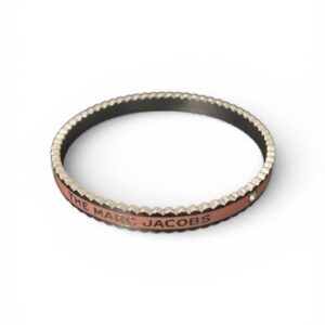 Marc Jacobs Signed Bangle Bracelet Pink Silver Round 2.75 in NWT & Pouch - Image 3