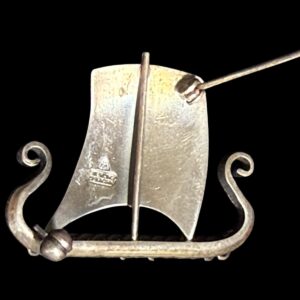 ANTON MICHELSEN DENMARK STERLING SILVER VIKING SHIP FIGURE VINTAGE BROOCH PIN - Image 4